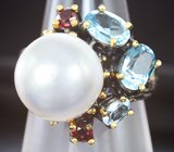 Серебряное кольцо с жемчужиной, голубыми топазами и мозамбикскими гранатами Серебро 925