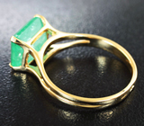 Золотое кольцо с крупным уральским изумрудом без облагораживания 3,63 карата Золото