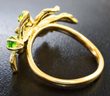 Золотое кольцо с уральскими демантоидами гранатами бриллиантовой огранки 0,75 карата Золото