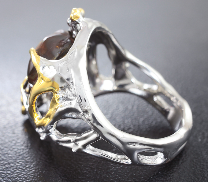 Серебряное кольцо с мексиканским огненным агатом и сапфирами Серебро 925