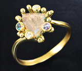 Золотое кольцо с уральскими александритами 1,17 карата и бриллиантами Золото