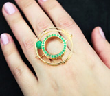 Золотое кольцо с мобильной изумрудной сферой 2,24 карата и ограненными изумрудами Золото