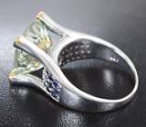 Серебряное кольцо с зеленым аметистом 8,5 карата и синими сапфирами Серебро 925