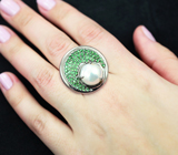 Серебряное кольцо с жемчужиной барокко 11,78 карата и цаворитами Серебро 925