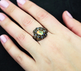 Серебряное кольцо с кристаллическим эфиопским опалом и синими сапфирами Серебро 925