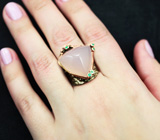 Серебряное кольцо с розовым кварцем 25+ карат и хризопразом