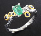 Серебряное кольцо с уральским изумрудом и синими сапфирами Серебро 925