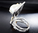 Серебряное кольцо с жемчужиной барокко 26,22 карата, кристаллическим эфиопским опалом 2,17 карата и красными сапфирами Серебро 925