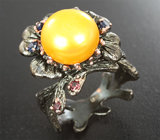 Серебряное кольцо с цветной жемчужиной, синими сапфирами и мозамбикскими гранатами Серебро 925