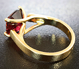 Кольцо с забайкальским турмалином со сменой цвета Золото