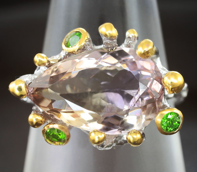 Серебряное кольцо с аметрином 6,57 карата и диопсидами