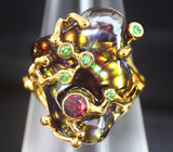 Золотое кольцо с мексиканским огненным агатом 13,98 карата, красной шпинелью и цаворитами Золото