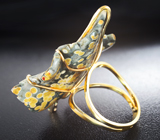 Золотое эффектное крупное кольцо с океанический яшмой 40,11 карата и уральскими изумрудами Золото
