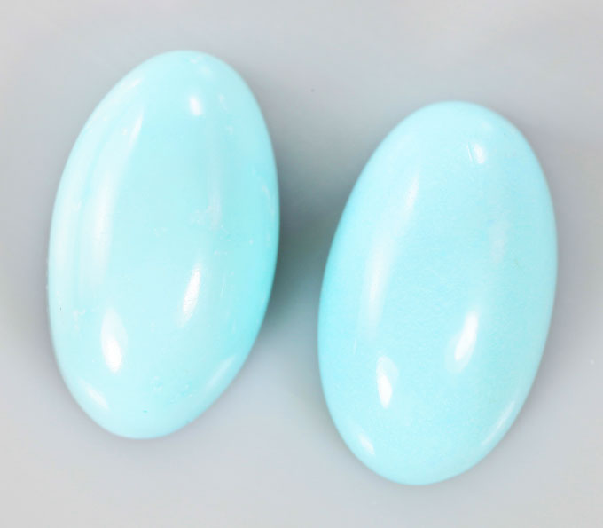 Пара кабошонов армянской бирюзы 6,22 карата