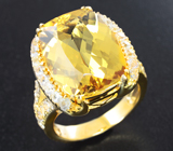 Золотое кольцо с чистейшим гелиодором 11,11 карата и лейкосапфирами Золото