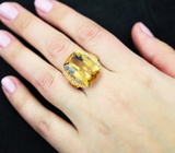 Золотое кольцо с чистейшим гелиодором 11,11 карата и лейкосапфирами Золото