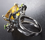 Серебряное кольцо с золотисто-желтым флюоритом 21+ карат, перидотами и диопсидами Серебро 925