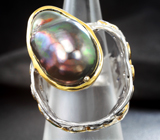 Серебряное кольцо с цветной жемчужиной 32,12 карата, танзанитами, синими сапфирами и изумрудами
