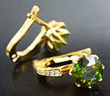 Золотые серьги с зелеными сфенами высокой дисперсии 3,6 карата и бриллиантами Золото