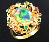 Золотое кольцо с фантастическим ограненным эфиопским опалом 4,22 карата, оранжевыми сапфирами и цаворитами Золото