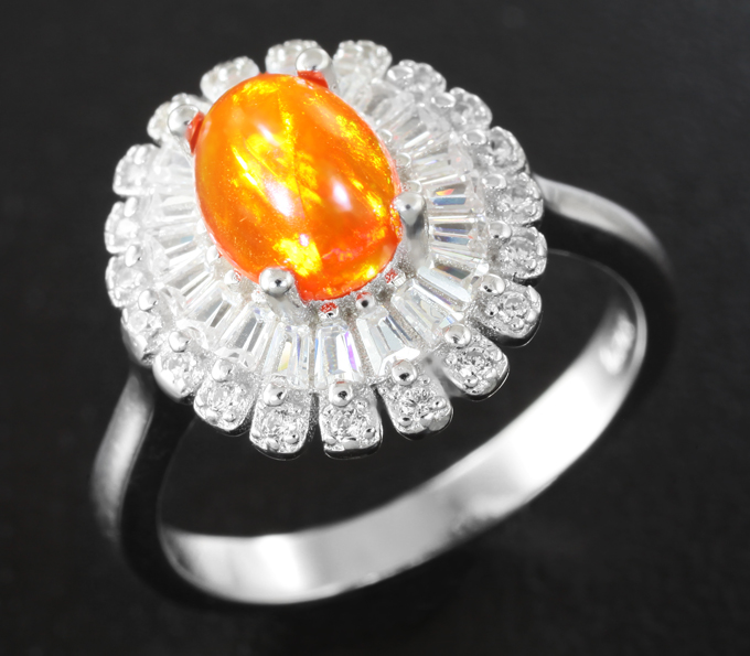 Замечательное серебряное кольцо с кристаллическим эфиопским опалом