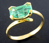 Золотое кольцо с уральским изумрудом 2,1 карата высокой чистоты и бриллиантами Золото