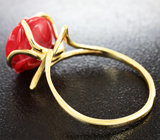 Золотое кольцо с натуральным резным кораллом 5,1 карата Золото