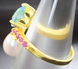 Элегантное серебряное кольцо c жемчужиной, голубым топазом и пурпурными сапфирами Серебро 925