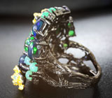Серебряное кольцо с кристаллическими черными опалами, хризопразом, голубыми топазами и перидотами Серебро 925