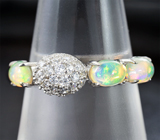 Прелестное серебряное кольцо с кристаллическими эфиопскими опалами  Серебро 925