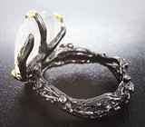 Серебряное кольцо с резным лунным камнем 10+ карат и диопсидами Серебро 925