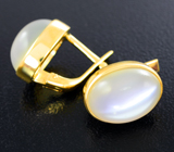 Золотые серьги с лунным камнем с эффектом кошачьего глаза 12,06 карата Золото