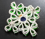 Шикарная серебряная брошь cо звездчатым сапфиром и диопсидами Серебро 925