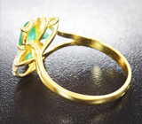 Золотое кольцо с яркими уральскими изумрудами и бриллиантами Золото