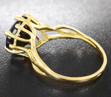 Золотое кольцо с ограненным черным опалом 2,21 карата Золото