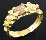 Золотое кольцо с уральским александритом 1,11 карата и бриллиантами Золото