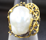 Серебряное кольцо с жемчужиной барокко, синими сапфирами и изумрудами Серебро 925
