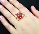 Золотое кольцо с крупным кабошоном рубина высоких характеристик 15,13 карата Золото