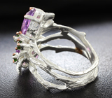 Серебряное кольцо с аметистами лазерной огранки и диопсидами Серебро 925