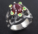 Серебряное кольцо с рубином 2,26 карата и цаворитами Серебро 925