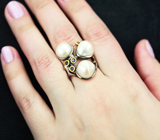 Серебряное кольцо с жемчугом 22,36 карата и синими сапфирами