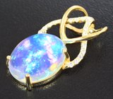 Кулон с кристаллическим эфиопским опалом и муассанитами