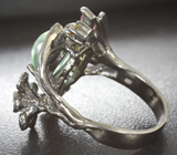 Черненое серебряное кольцо с пренитом и разноцветными тумралинами
