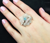Шикарное серебряное кольцо-цветок с голубым цирконом Серебро 925