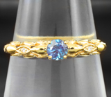 Золотое кольцо с уральским александритом высоких характеристик 0,3 карата и бриллиантами Золото