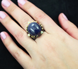 Серебряное кольцо с синим сапфиром и голубыми топазами Серебро 925