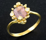 Золотое кольцо с уральским александритом редкого цвета 1,21 карата и бриллиантами Золото