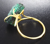 Золотое кольцо с насыщенным необлагороженным кристаллом уральского изумруда 8,61 карата Золото
