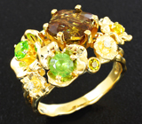 Золотое кольцо с уникальным крупным андалузитом 2,95 карата, уральскими демантоидами, топазолитом и бриллиантами