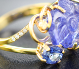 Золотое кольцо с резным танзанитом 6,85 карат, ограненными танзанитами и бриллиантами